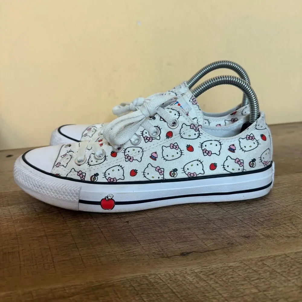 Converse x Hello Kitty Chuck Taylor All Star Low sneakers women’s size 8 shoes - Picture 4 of 9